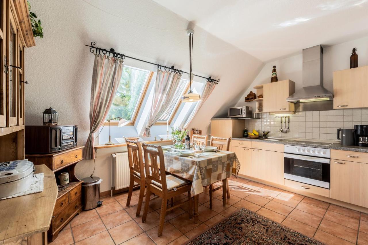 Ferienwohnungen Am Bernsteinweg Prerow Esterno foto